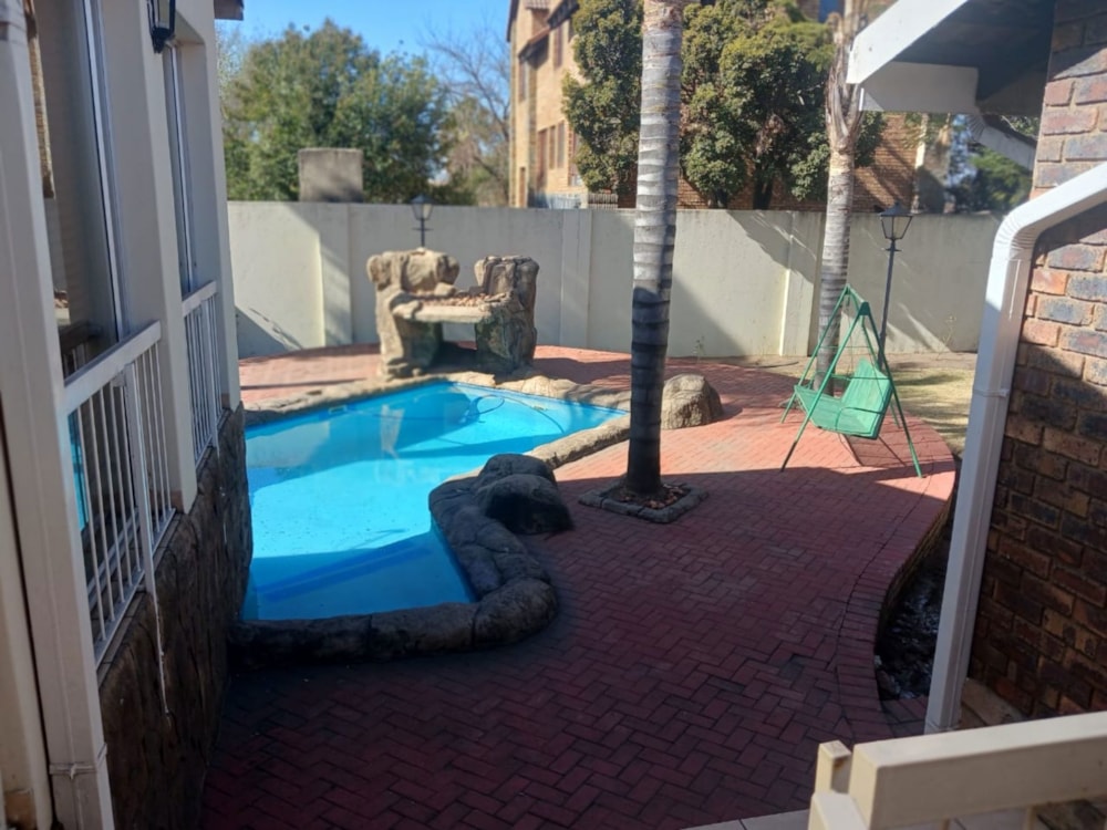 Double-storey house for sale in Die Heuwel - 1WD1669847