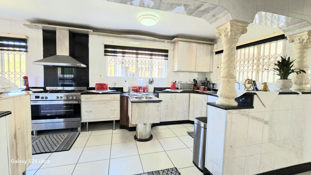 House for sale in Shallcross - 1WB1669897