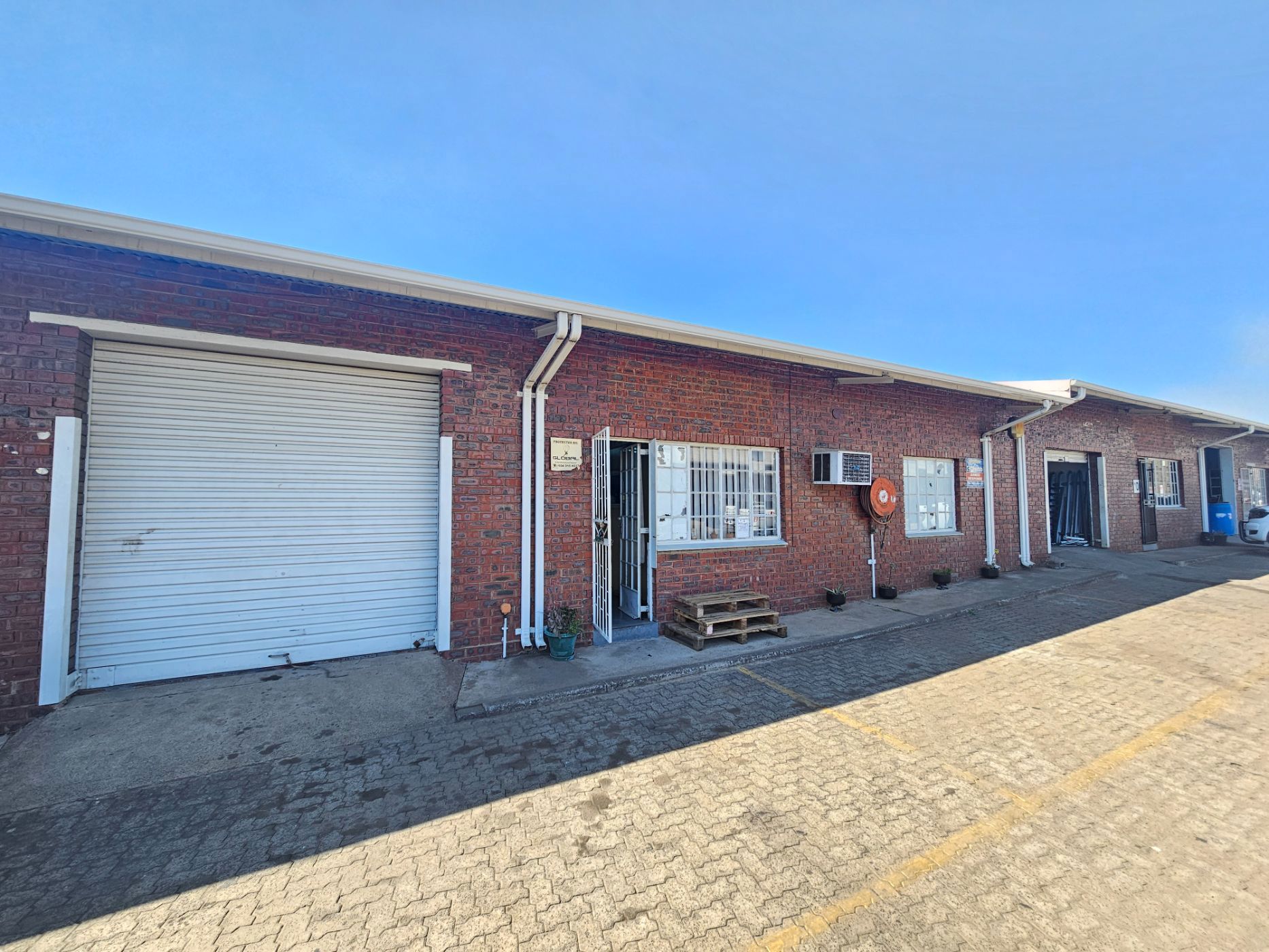 Commercial industrial property for sale in Newcastle - 1NW1669863