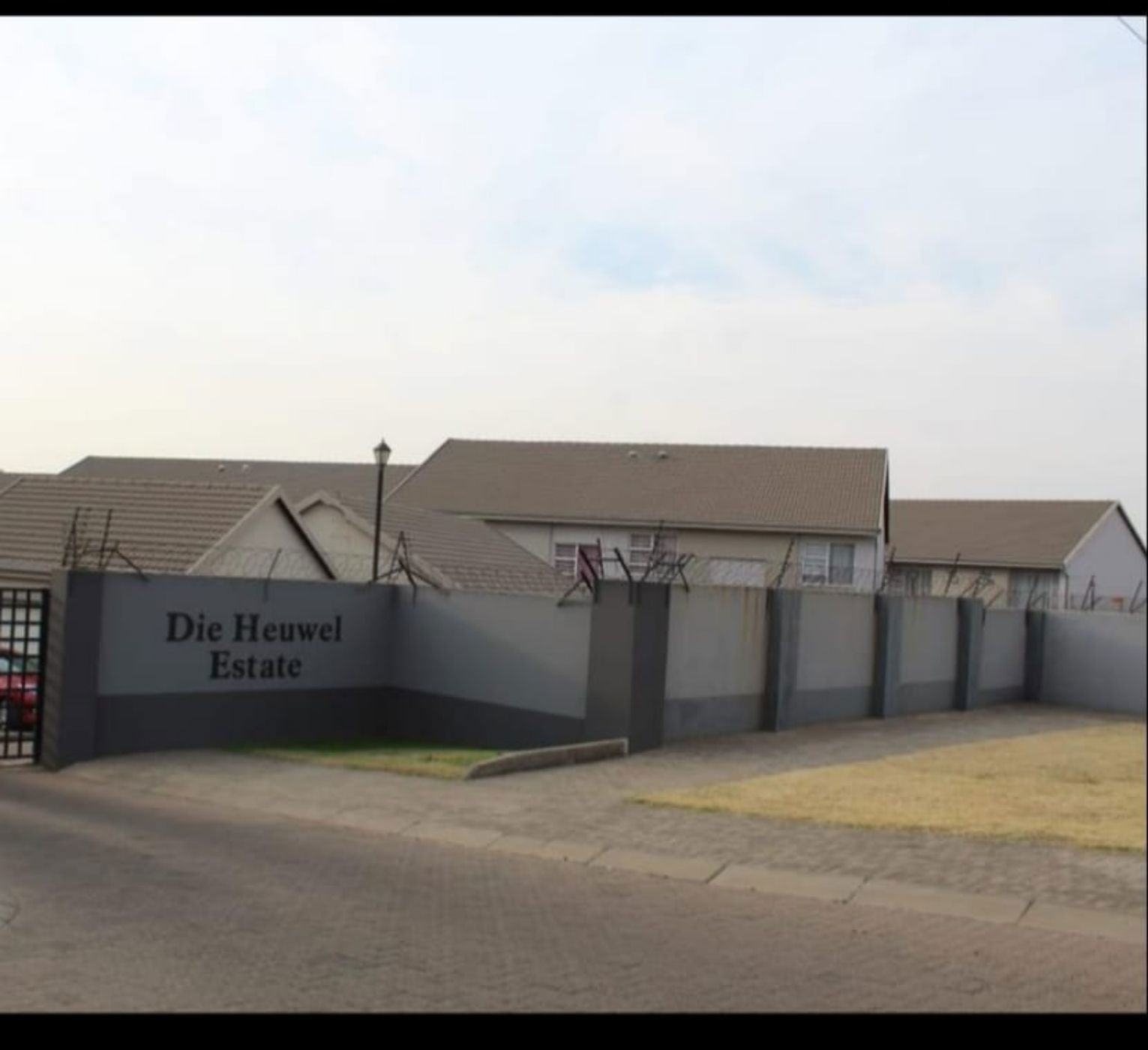 Security complex home to rent in Die Heuwel - 1WD1719085