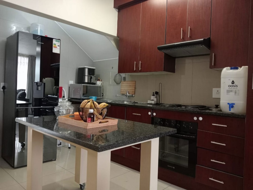 Security complex home to rent in Die Heuwel - 1WD1719085 Security complex home to rent in Die Heuwel - 1WD1719085