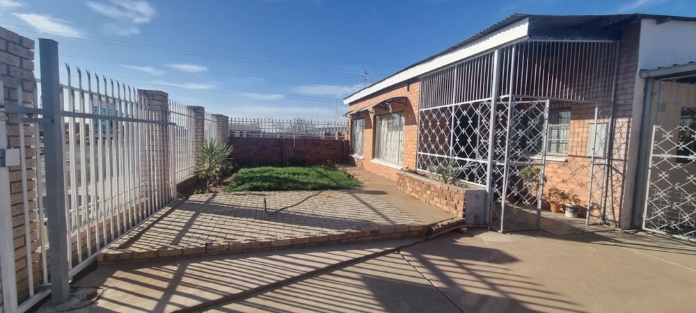 House for sale in Homevale - 1KJ1670030 House for sale in Homevale - 1KJ1670030