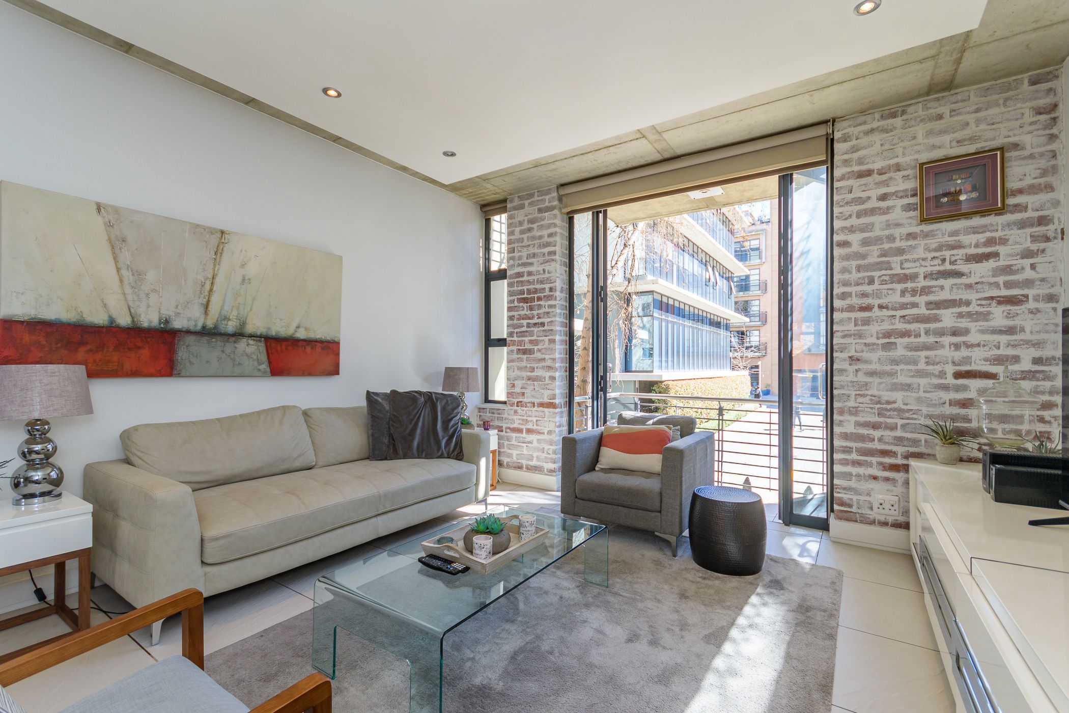Apartment let in Melrose Arch - JBL1670028
