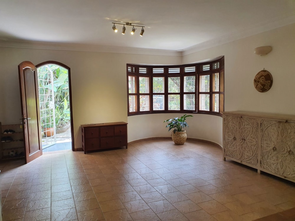 Double-storey house to rent in Bunga, Uganda - 3UG1671201 Double-storey house to rent in Bunga, Uganda - 3UG1671201