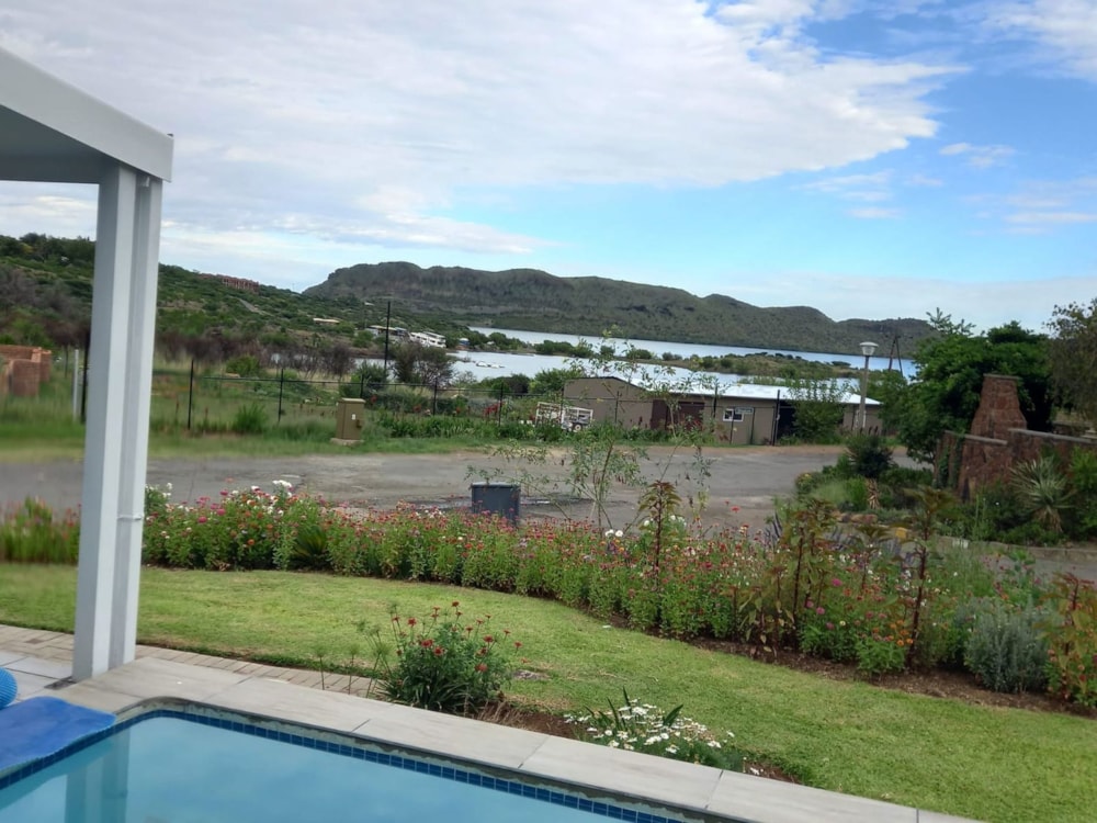 House for sale in Vanderkloof - 1KK1671039 House for sale in Vanderkloof - 1KK1671039