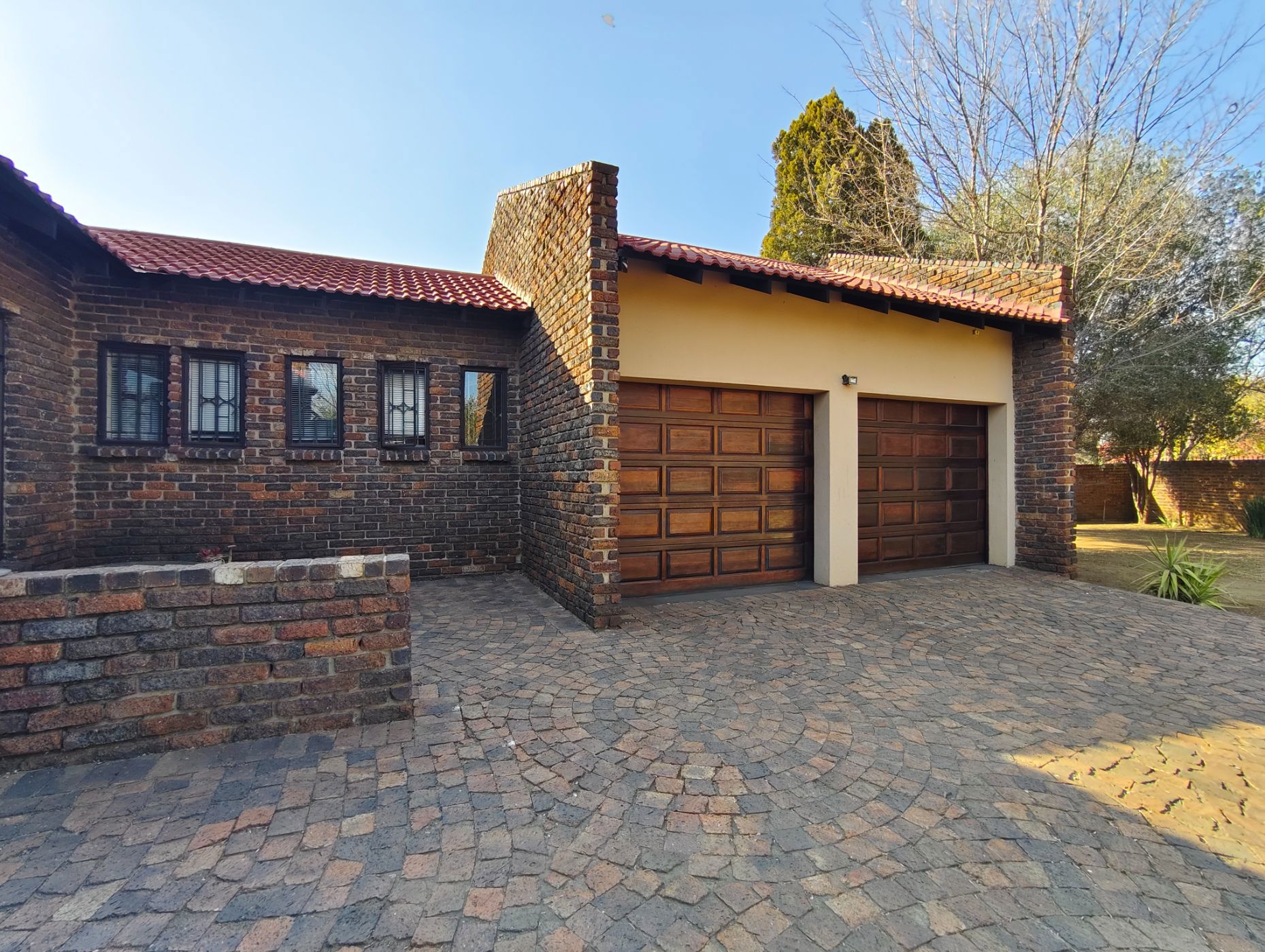 House let in Three Rivers East - 1VT1671187