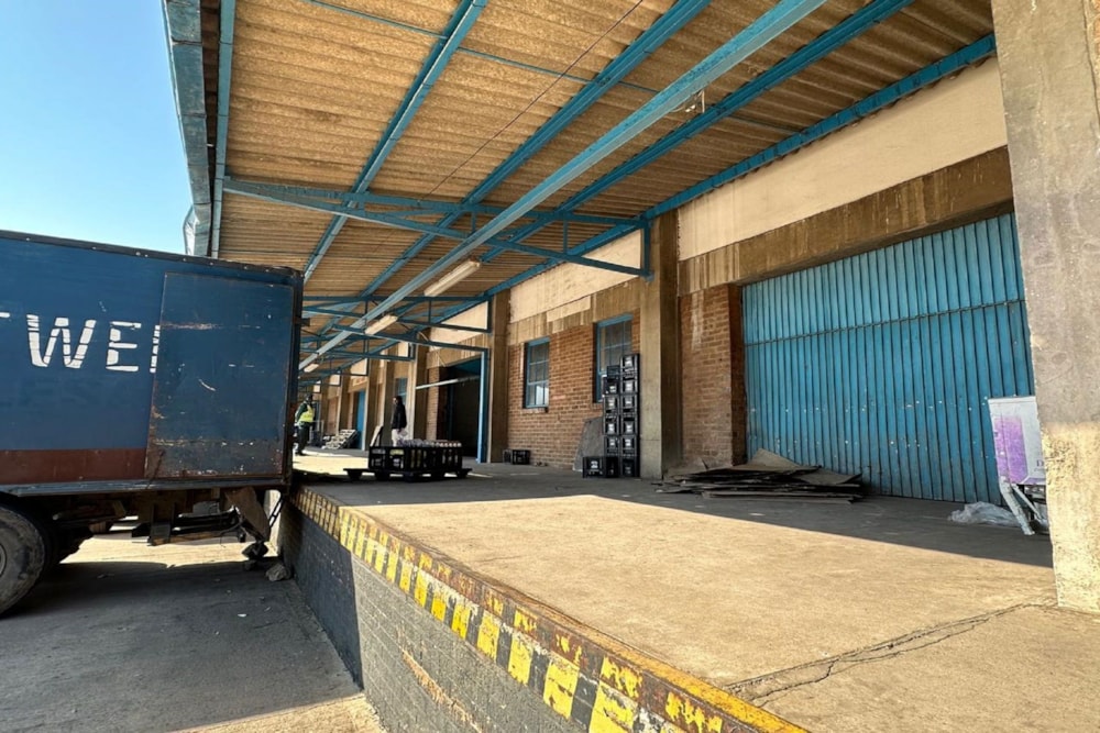 Commercial industrial property for sale in Bulawayo, Zimbabwe - 3ZB1670295