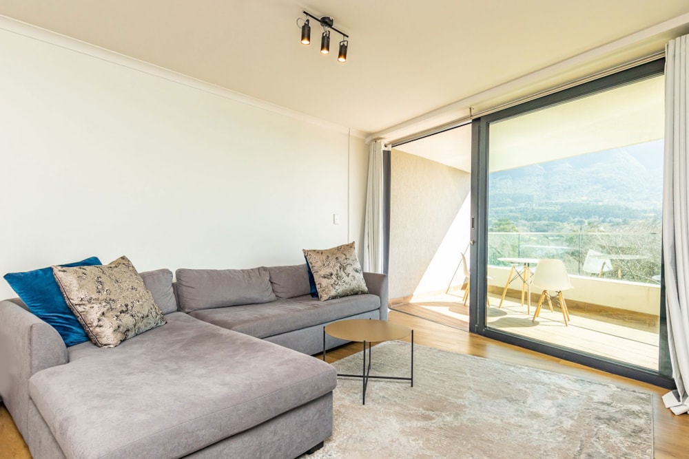 Apartment sold in Newlands, Cape Town - KW1670316 Apartment sold in Newlands, Cape Town - KW1670316