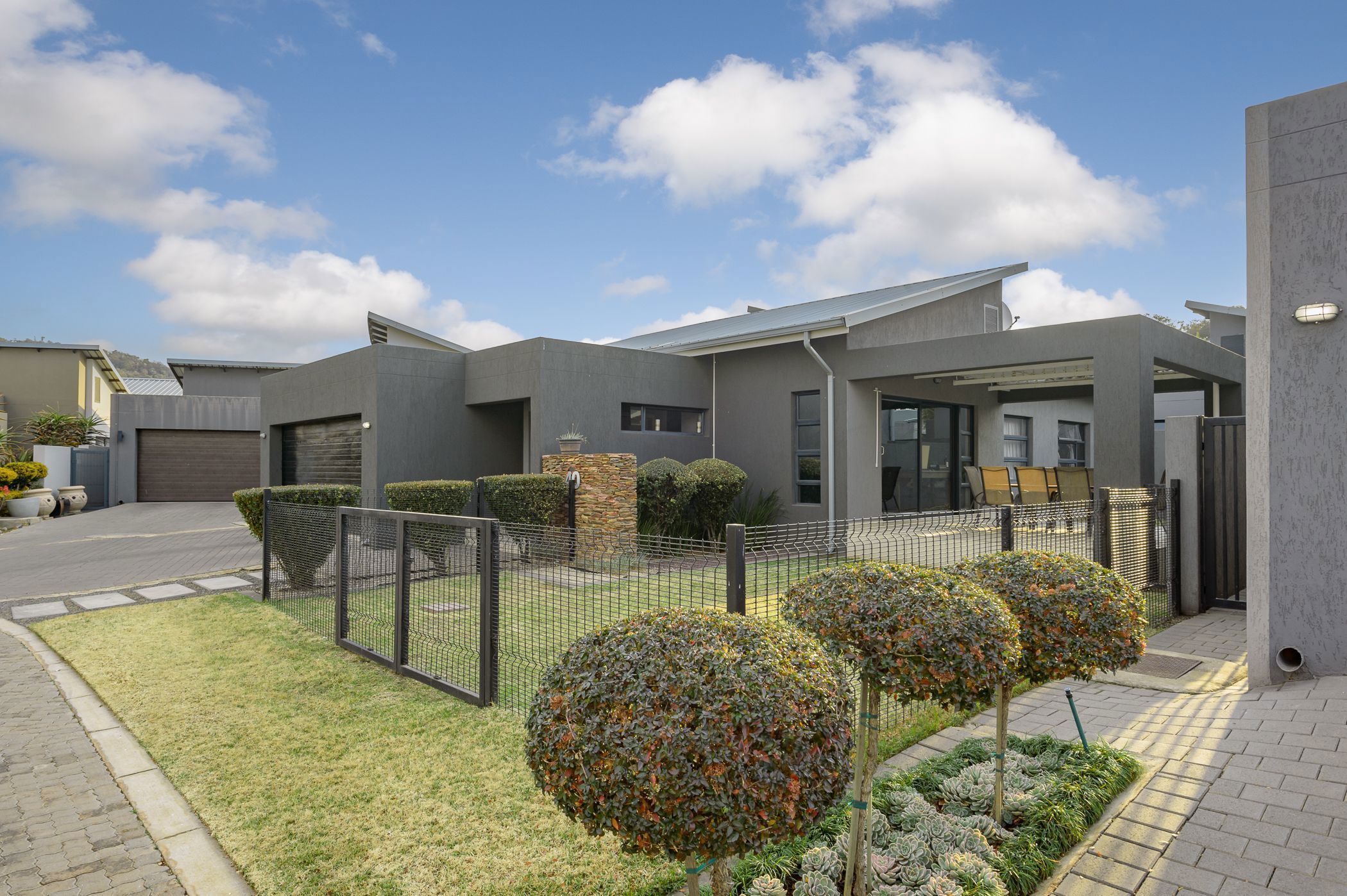 Cluster to rent in Eye of Africa - 1GV1679867