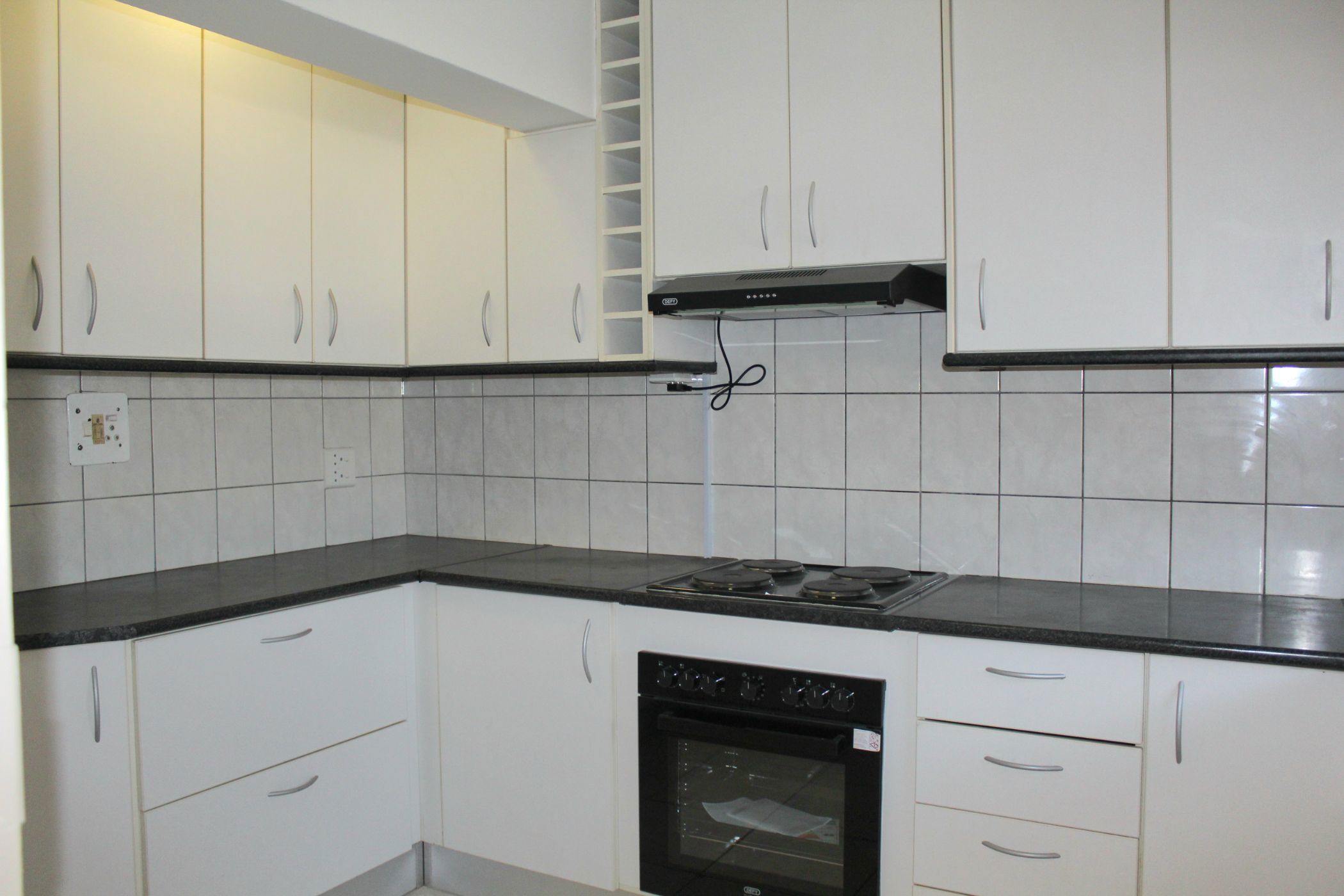 Apartment let in Goodwood Estate - 1AH1670808