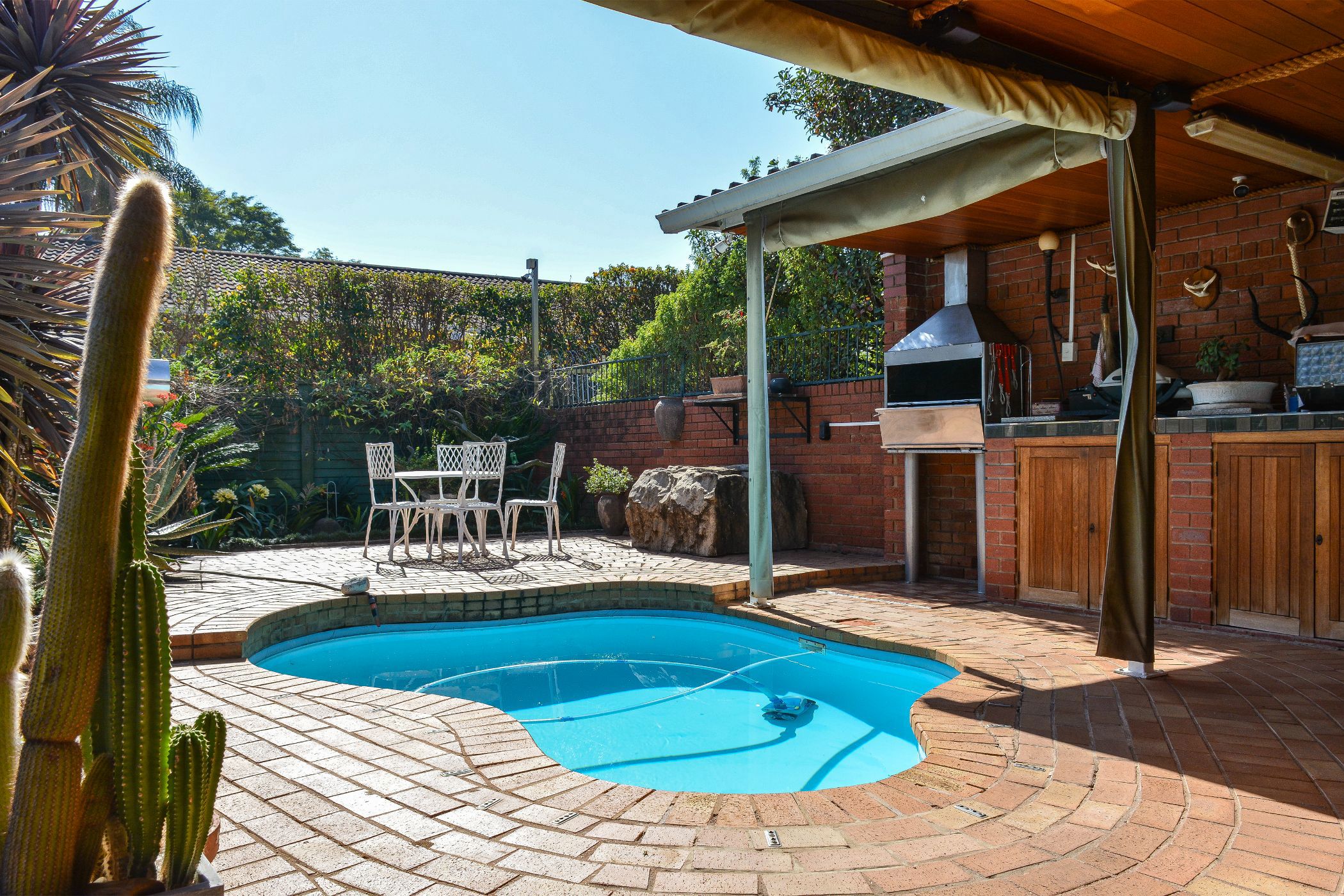 Townhouse sold in Pelham - 1PM1671472