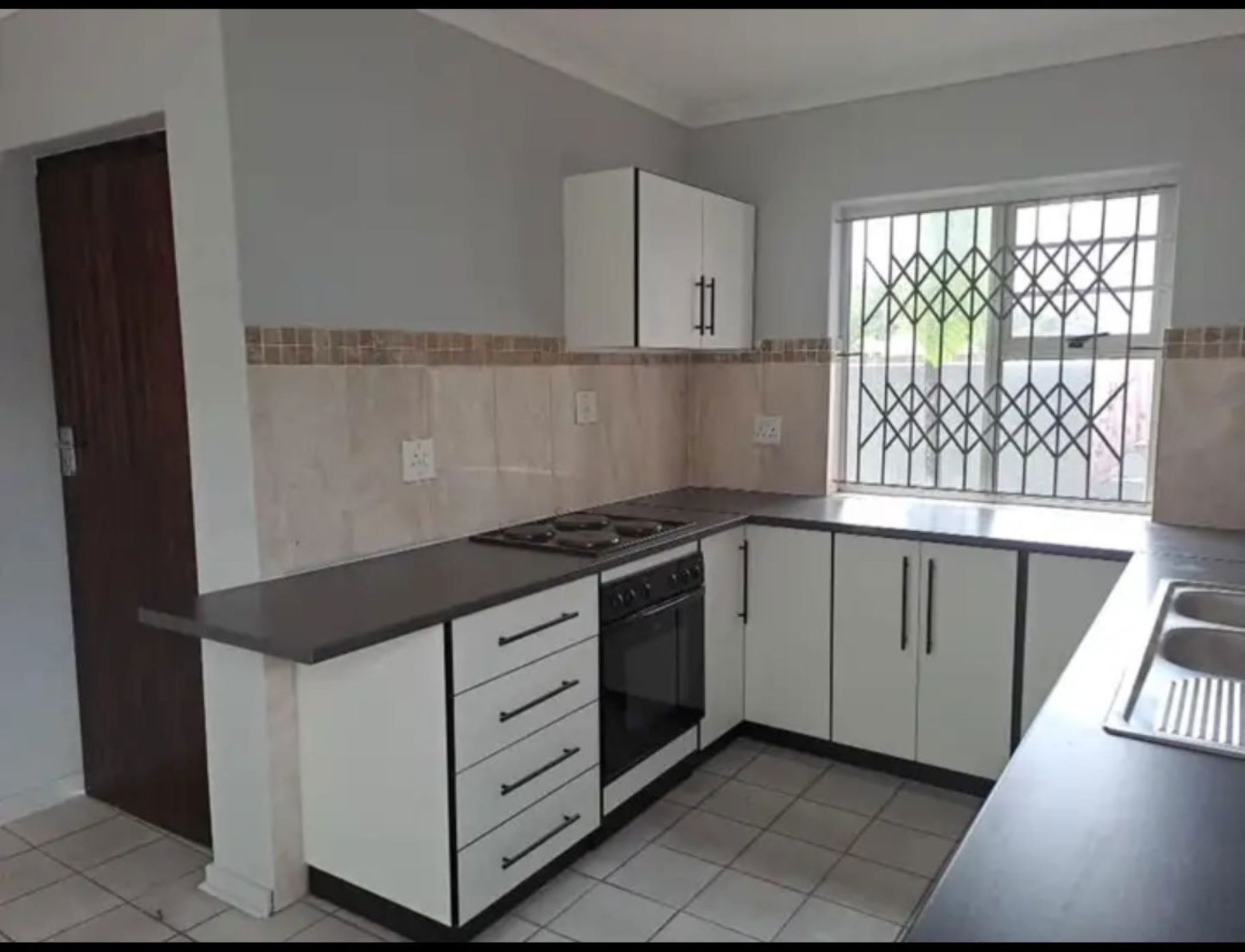 Apartment to rent in Arboretum, Richards Bay - 1RY1726095