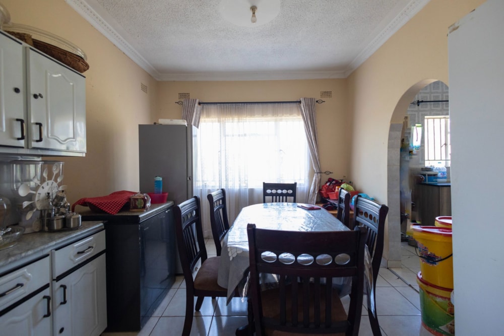 Single-storey house for sale in Glaudina, Zimbabwe - 3ZB1670879