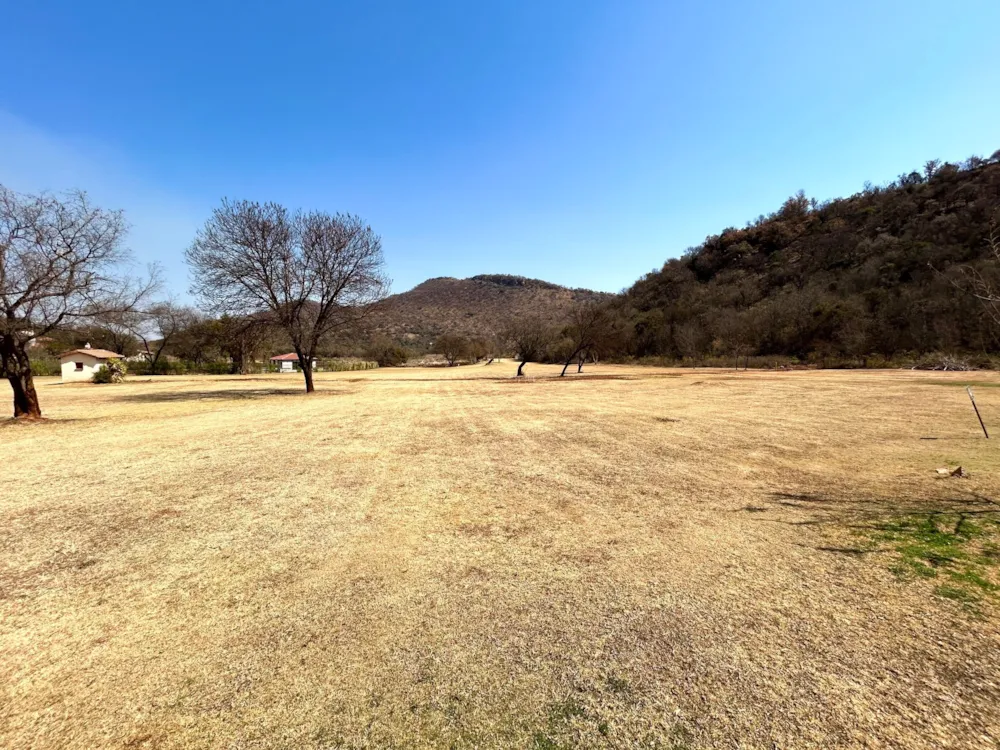 Vacant land for sale in Estate D Afrique - 1HR1670915 Vacant land for sale in Estate D Afrique - 1HR1670915