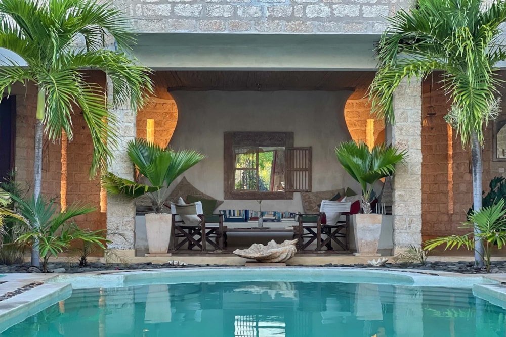 Beachfront villa to rent in Malindi, Kenya - 3KE1671433 Beachfront villa to rent in Malindi, Kenya - 3KE1671433