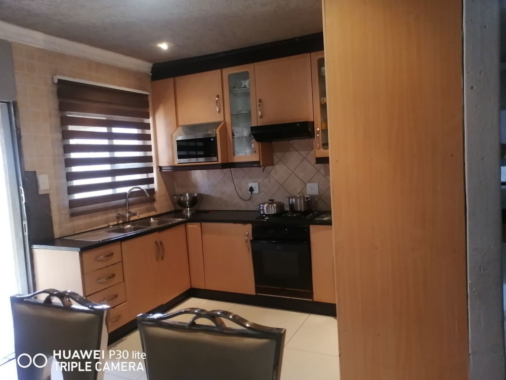 House for sale in Kwa Thema - 1SP1671013