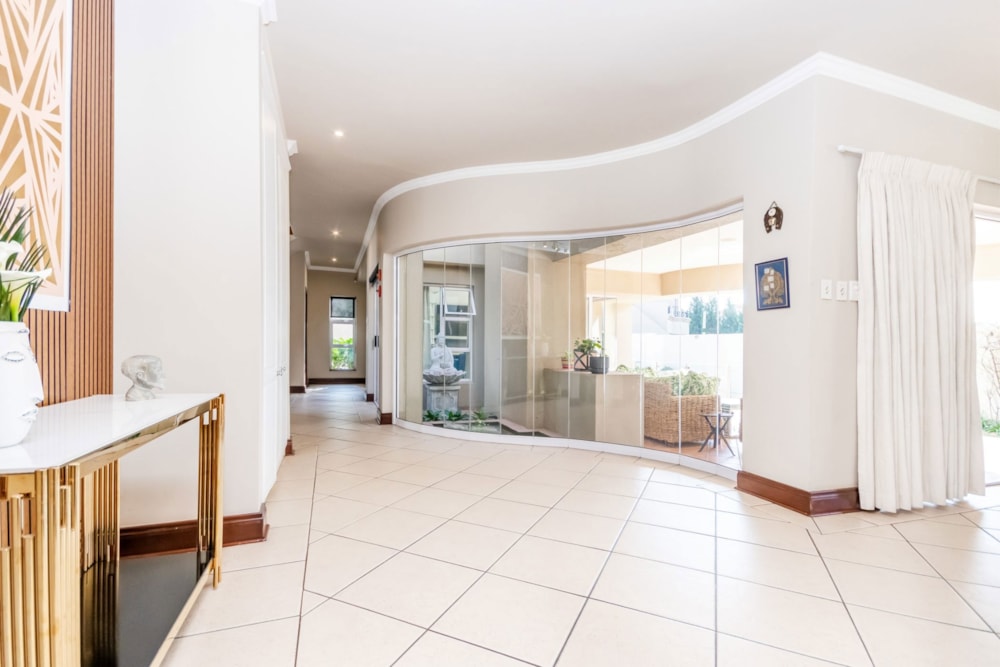 Double-storey house to rent in Sunninghill Gardens - FYL1708960 Double-storey house to rent in Sunninghill Gardens - FYL1708960