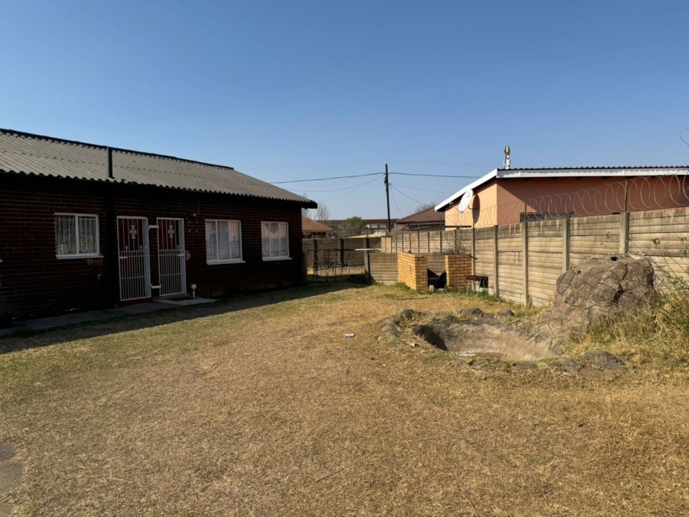 House for sale in Lennoxton - 1NW1672107