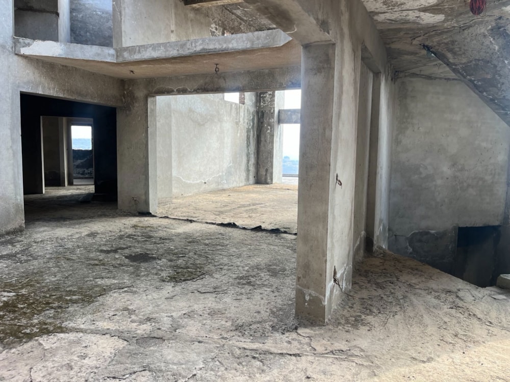 Multi-storey house for sale in Glen Lorne, Zimbabwe - 3ZB1671197 Multi-storey house for sale in Glen Lorne, Zimbabwe - 3ZB1671197