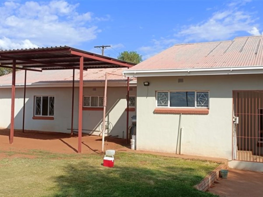 House for sale in Barkly West - 1KJ1671270 House for sale in Barkly West - 1KJ1671270