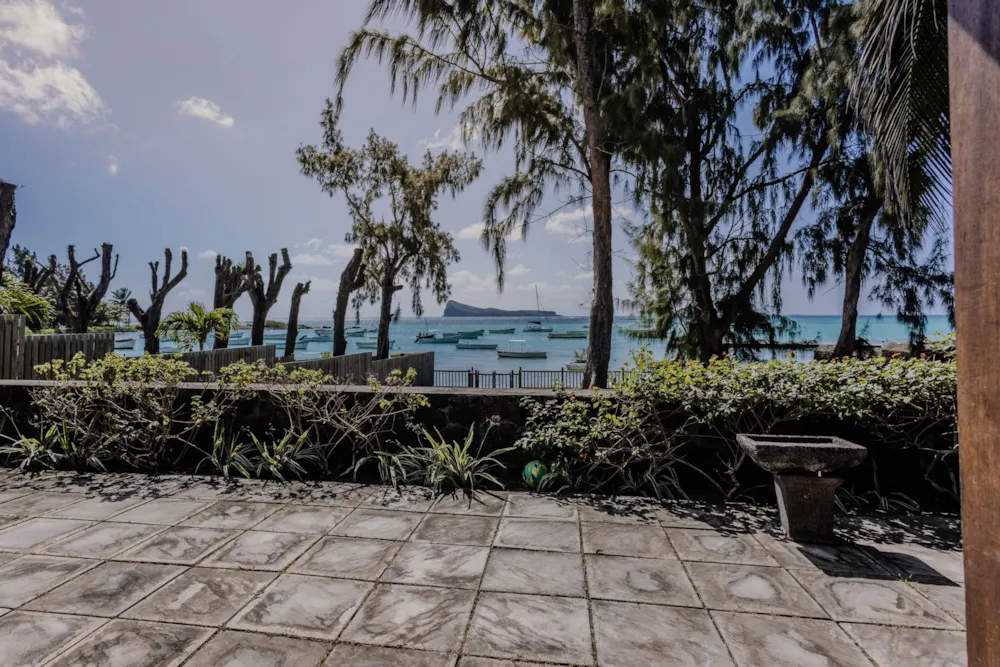 Beachfront villa for sale in Cap Malheureux, Mauritius - MPR1671424 Beachfront villa for sale in Cap Malheureux, Mauritius - MPR1671424