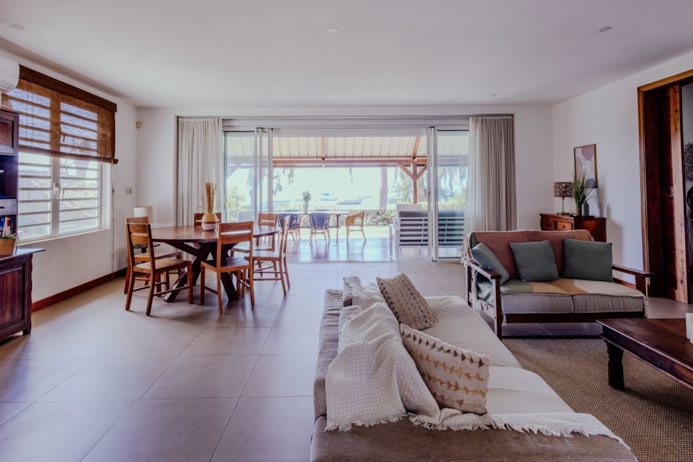 Beachfront villa for sale in Cap Malheureux, Mauritius - MPR1671424