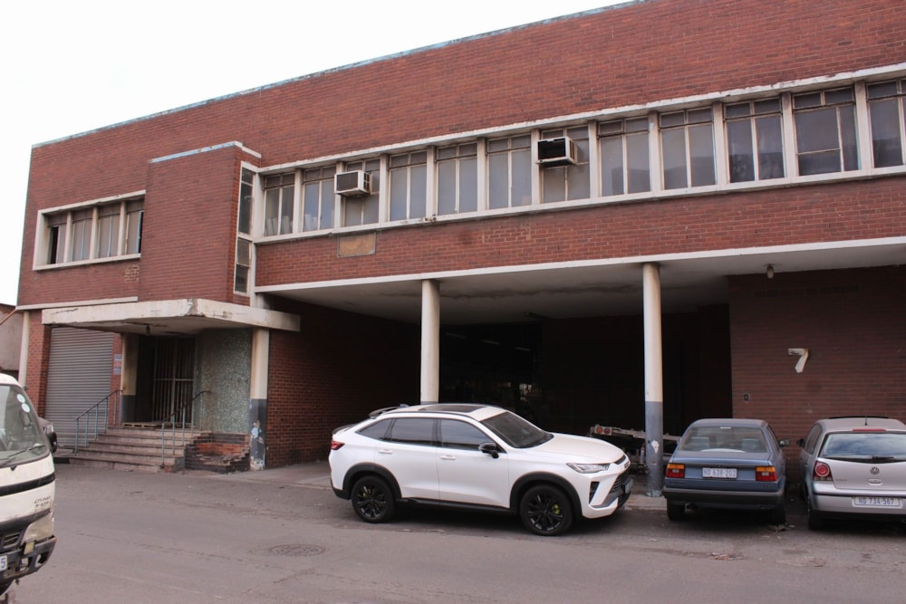 Commercial industrial property for sale in Jacobs - 1WB1671494