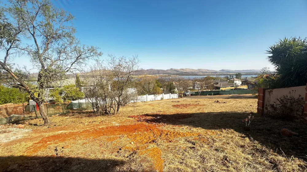 Vacant land for sale in Kosmos Ridge - 1HR1671704 Vacant land for sale in Kosmos Ridge - 1HR1671704