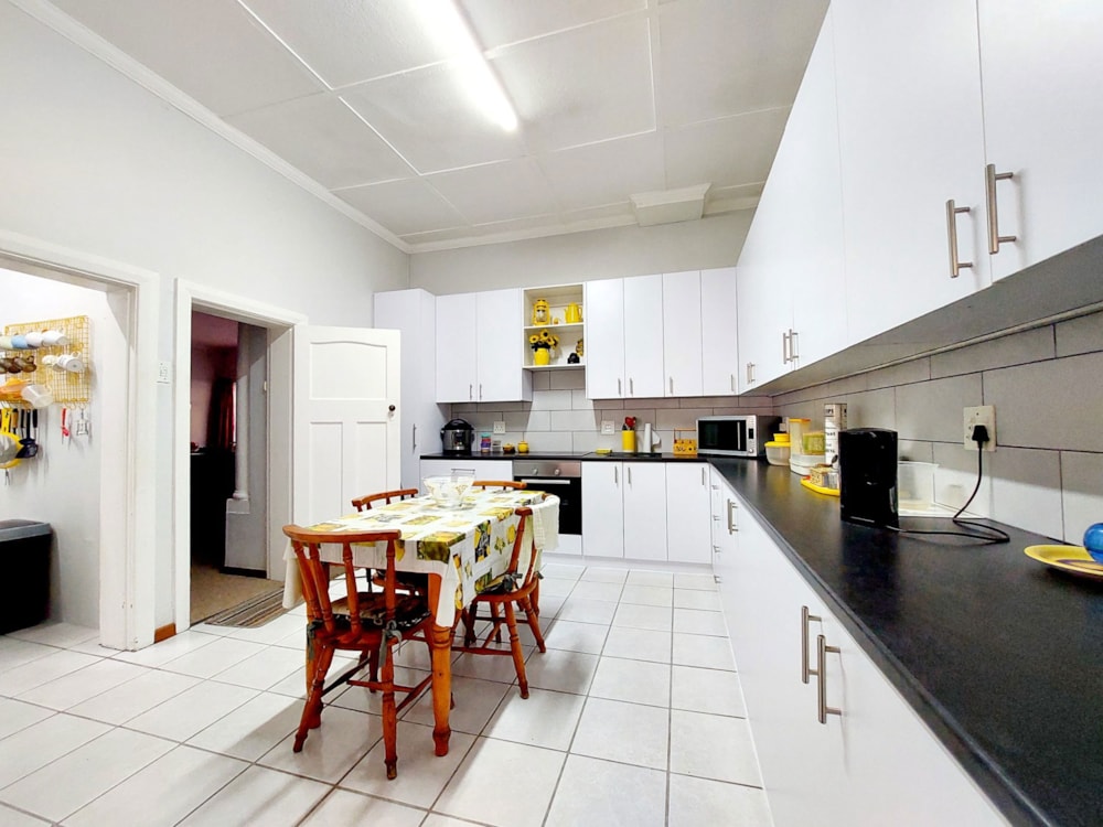 House let in Goodwood Estate - 1AH1698139 House let in Goodwood Estate - 1AH1698139