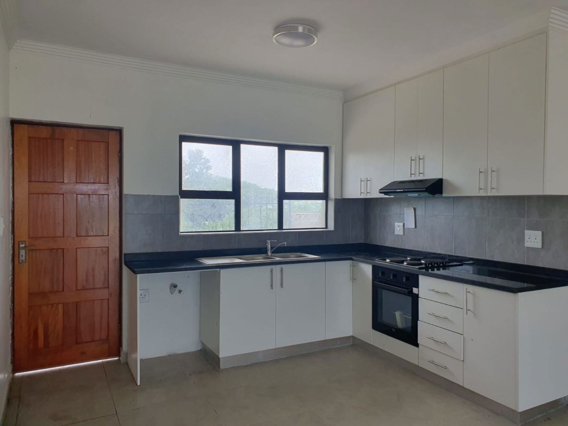 Apartment to rent in Isipingo Beach - 1WB1711202