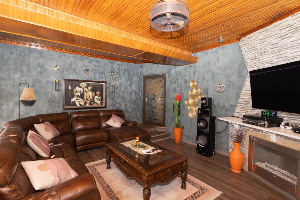 Double-storey house sold in Fichardt Park - 1BX1670048