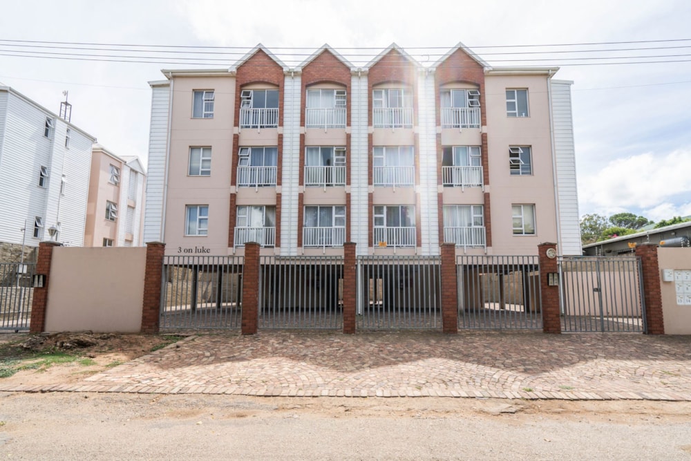 Multi-storey apartment to rent in Grahamstown (Makhanda) - 1GC1711170 Multi-storey apartment to rent in Grahamstown (Makhanda) - 1GC1711170
