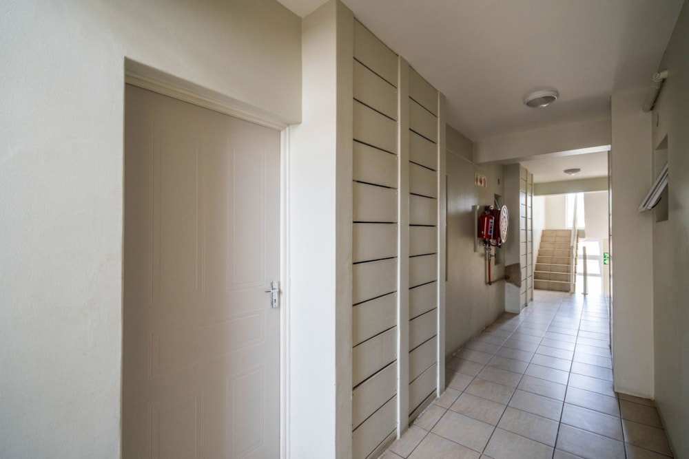 Multi-storey apartment to rent in Grahamstown (Makhanda) - 1GC1711170 Multi-storey apartment to rent in Grahamstown (Makhanda) - 1GC1711170