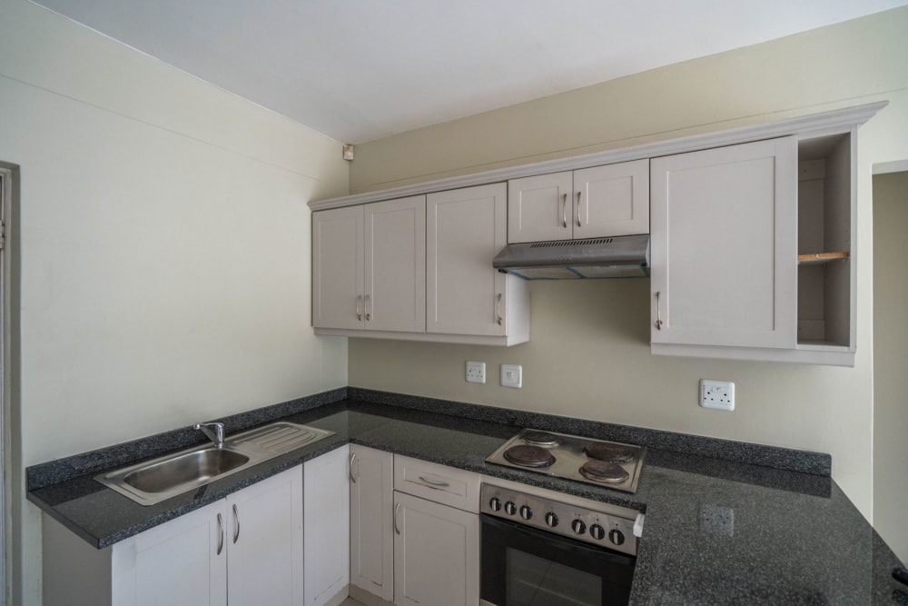 Multi-storey apartment to rent in Grahamstown (Makhanda) - 1GC1711170 Multi-storey apartment to rent in Grahamstown (Makhanda) - 1GC1711170