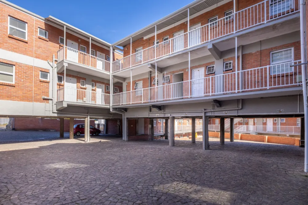 Apartment sold in Grahamstown Central (Makhanda Central) - 1GC1669062 Apartment sold in Grahamstown Central (Makhanda Central) - 1GC1669062