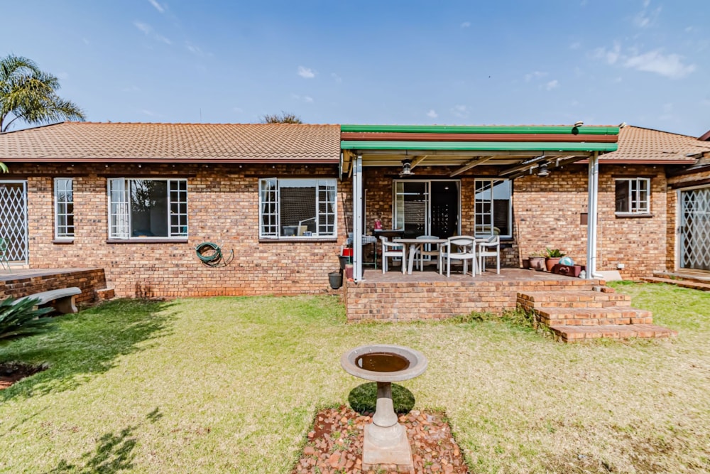 Townhouse sold in Hennopspark - CN1659073 Townhouse sold in Hennopspark - CN1659073