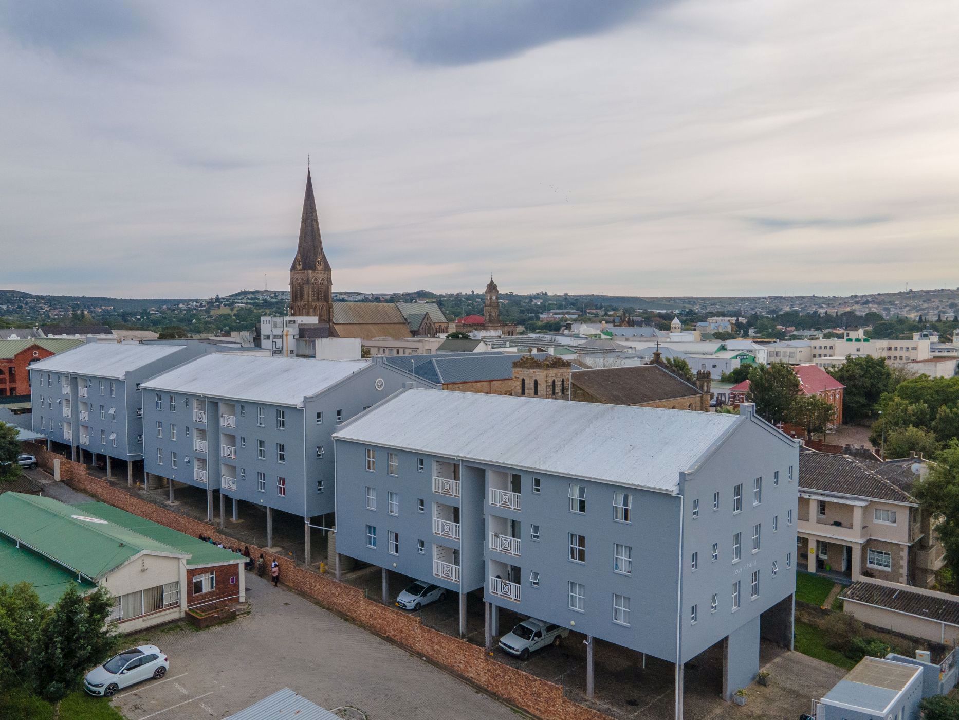 Multi-storey apartment let in Grahamstown Central (Makhanda Central)  - 1GC1669281