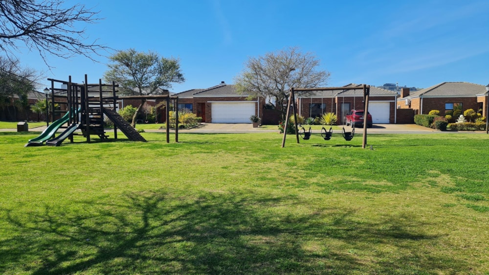 Security complex home sold in Kuils River - 1KV1670807 Security complex home sold in Kuils River - 1KV1670807