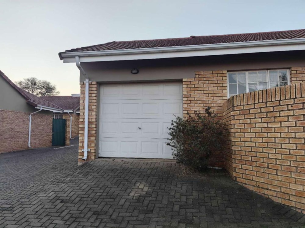 Townhouse for sale in Hutten Heights - 1NW1671288 Townhouse for sale in Hutten Heights - 1NW1671288