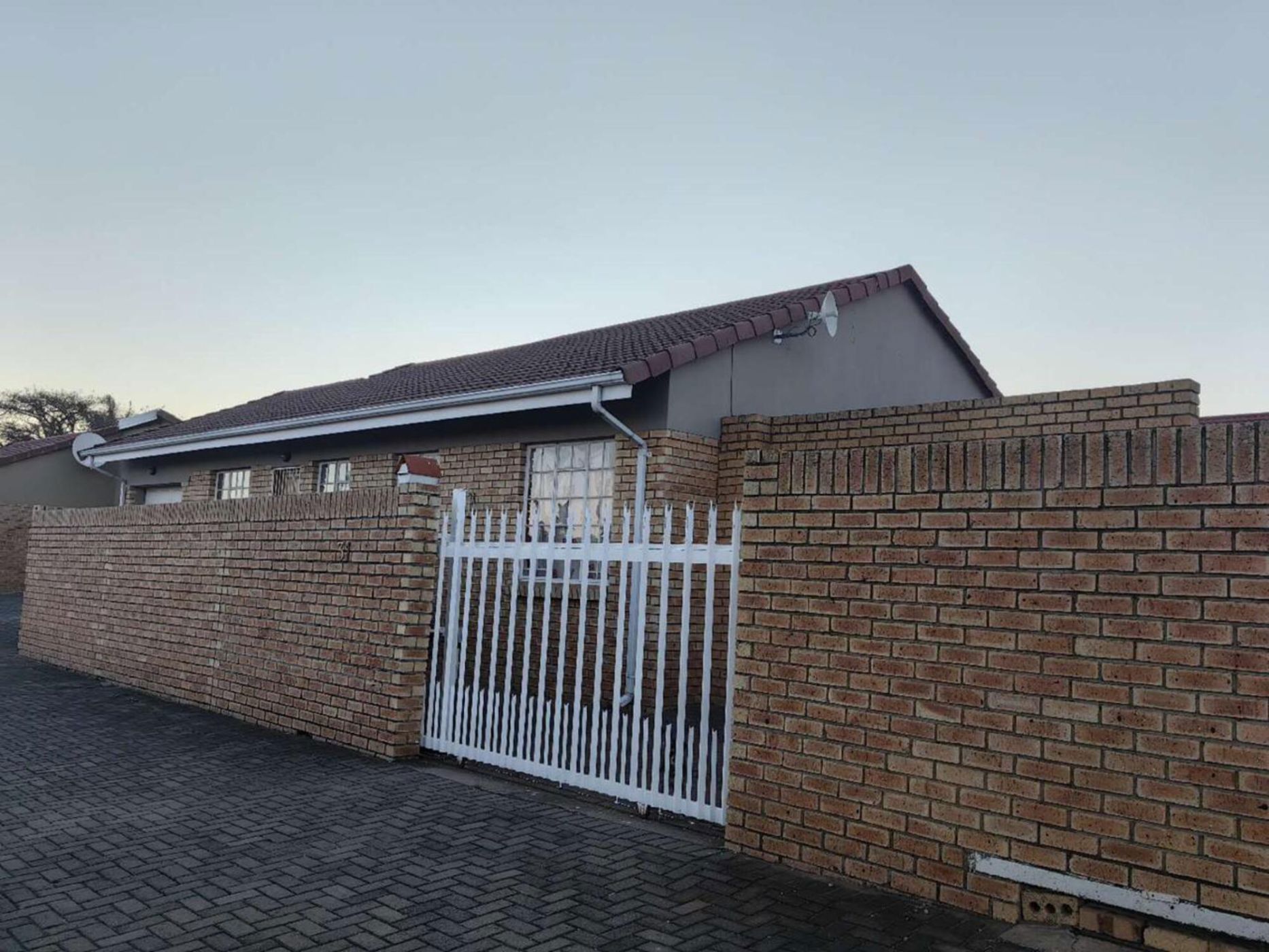 Townhouse for sale in Hutten Heights - 1NW1671288