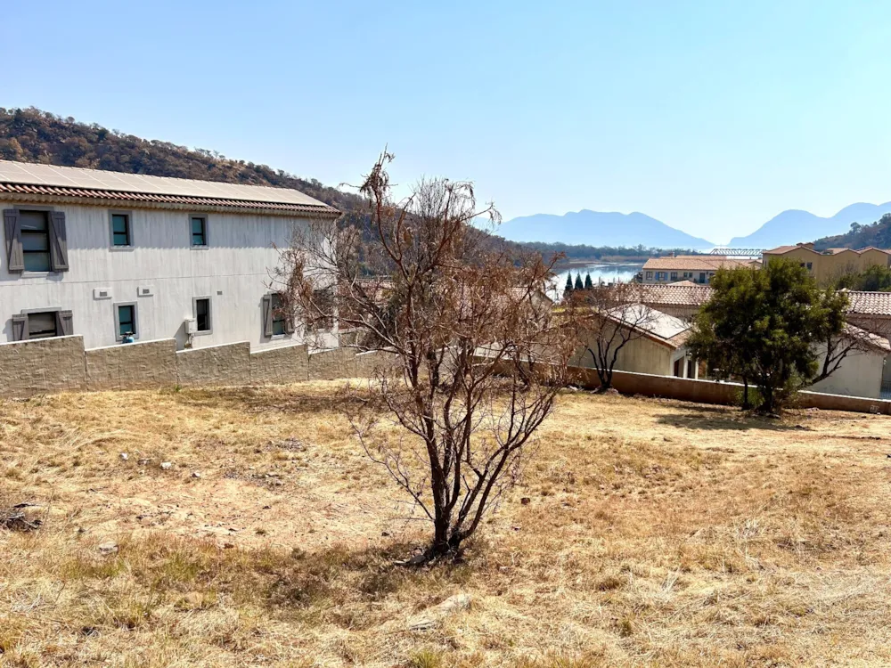 Residential vacant land for sale in Estate D Afrique - 1HR1670514 Residential vacant land for sale in Estate D Afrique - 1HR1670514
