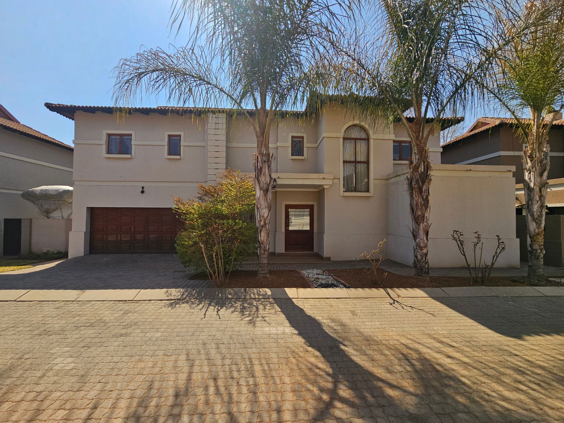 Security complex home sold in Xanadu - 1HR1670975