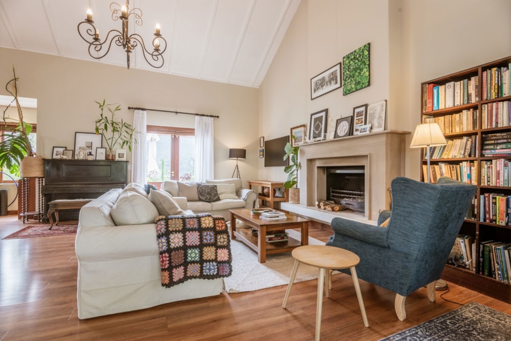 Security estate home sold in The Meadows, Hout Bay - HOB1669405 Security estate home sold in The Meadows, Hout Bay - HOB1669405