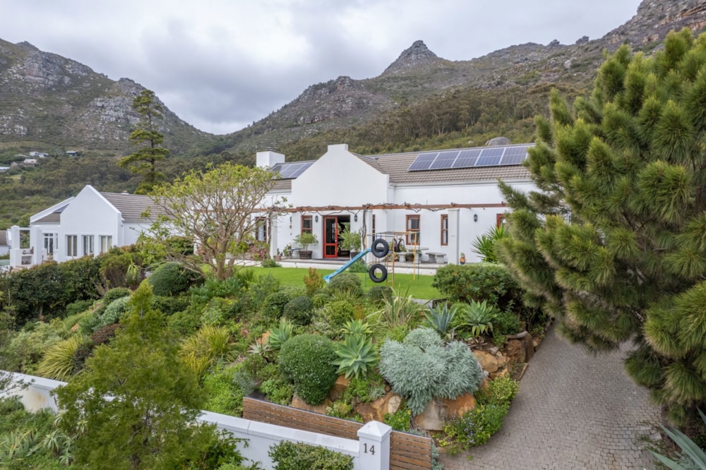 Security estate home sold in The Meadows, Hout Bay - HOB1669405 Security estate home sold in The Meadows, Hout Bay - HOB1669405