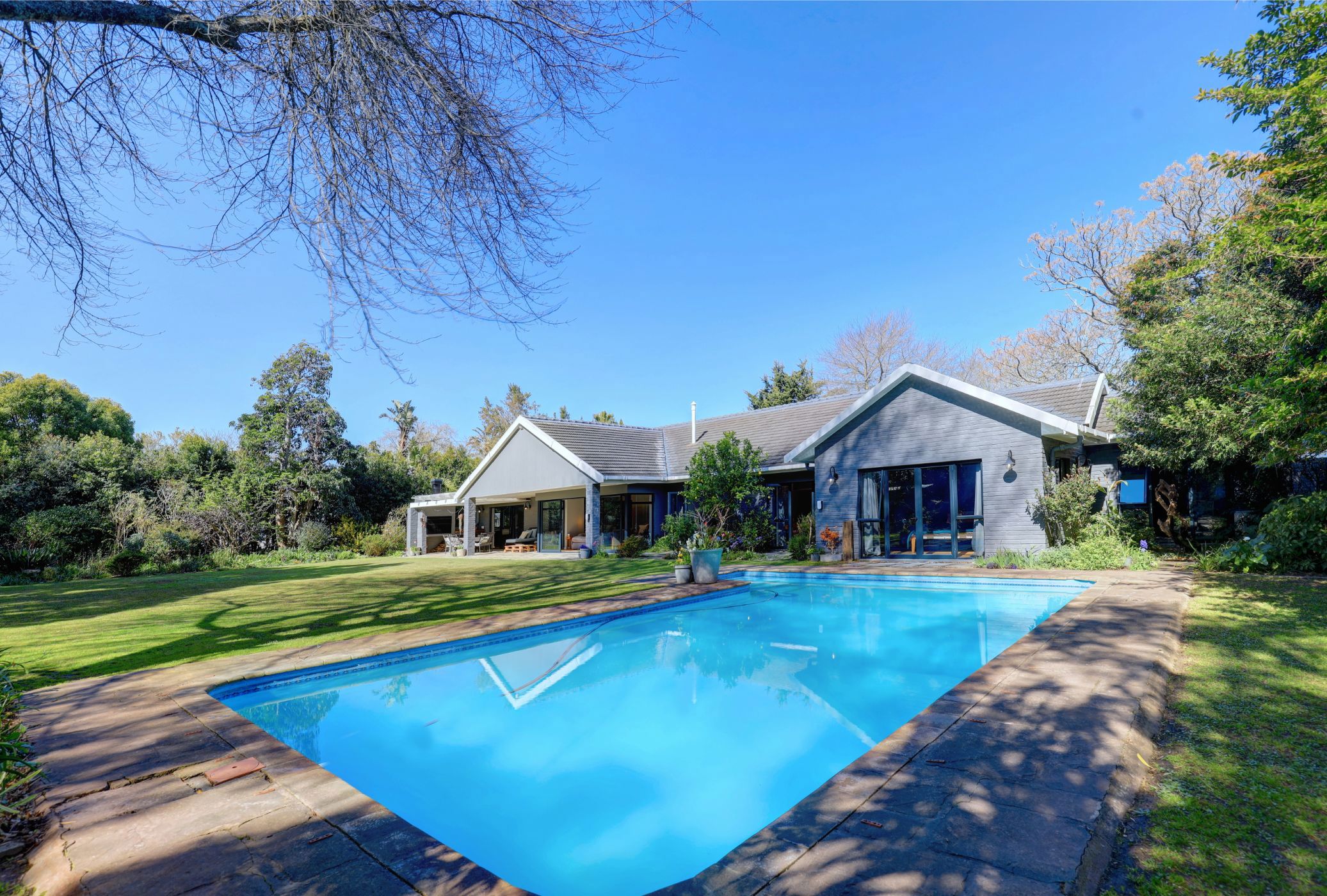 Single-storey house let in Heatherlands - GEO1680025