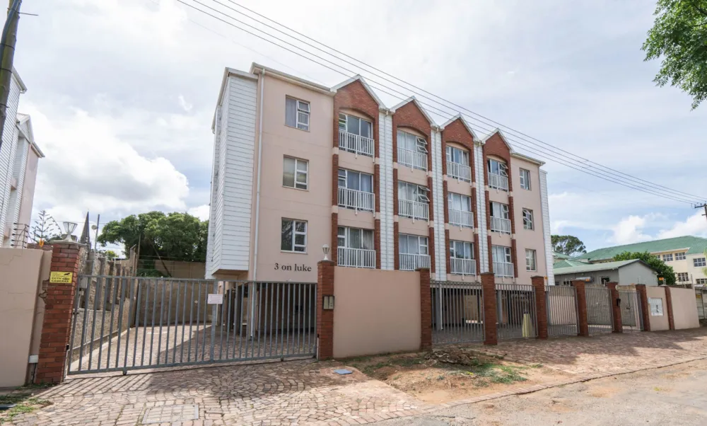 Bachelor apartment to rent in Grahamstown Central (Makhanda Central)  - 1GC1748830