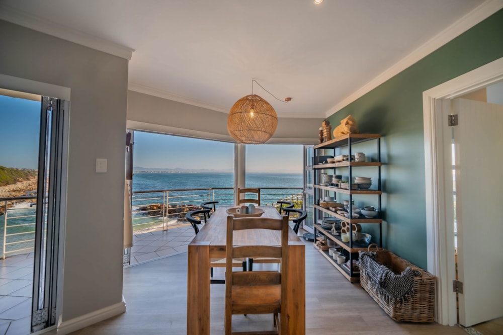 Apartment sold in Port St Francis - 1SA1671706 Apartment sold in Port St Francis - 1SA1671706