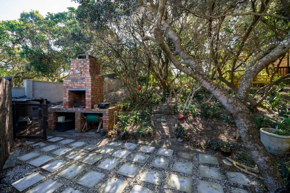 Double-storey house for sale in Cannon Rocks - 1KO1721206