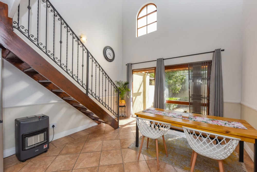 Townhouse sold in Lonehill - FW1670920 Townhouse sold in Lonehill - FW1670920