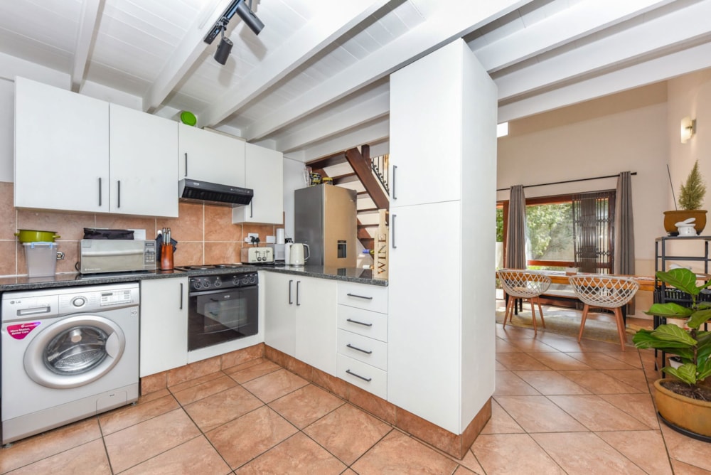 Townhouse sold in Lonehill - FW1670920 Townhouse sold in Lonehill - FW1670920